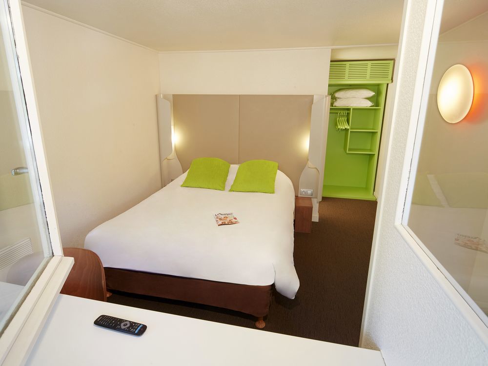 Hotel Campanile - La Source
